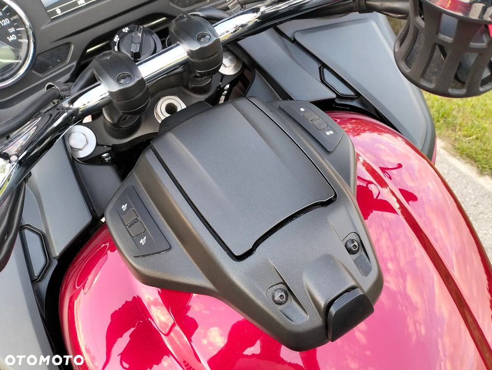 Yamaha Venture - 23