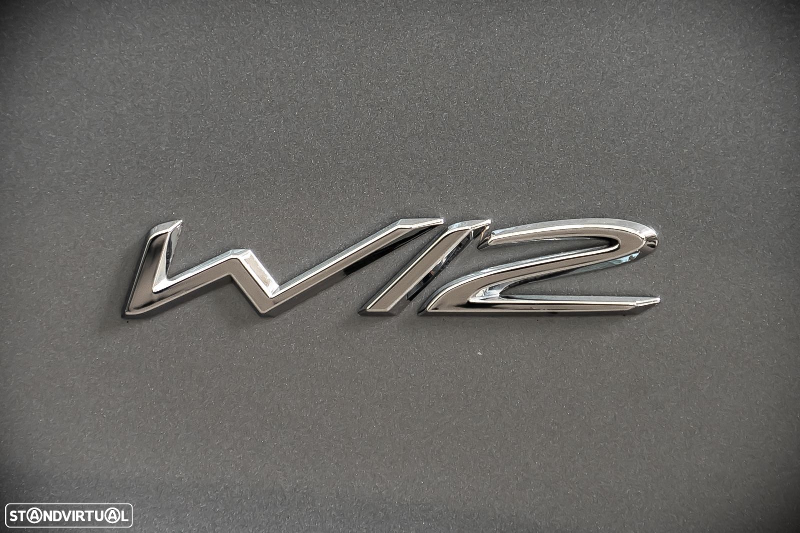 Bentley Flying Spur W12 - 12