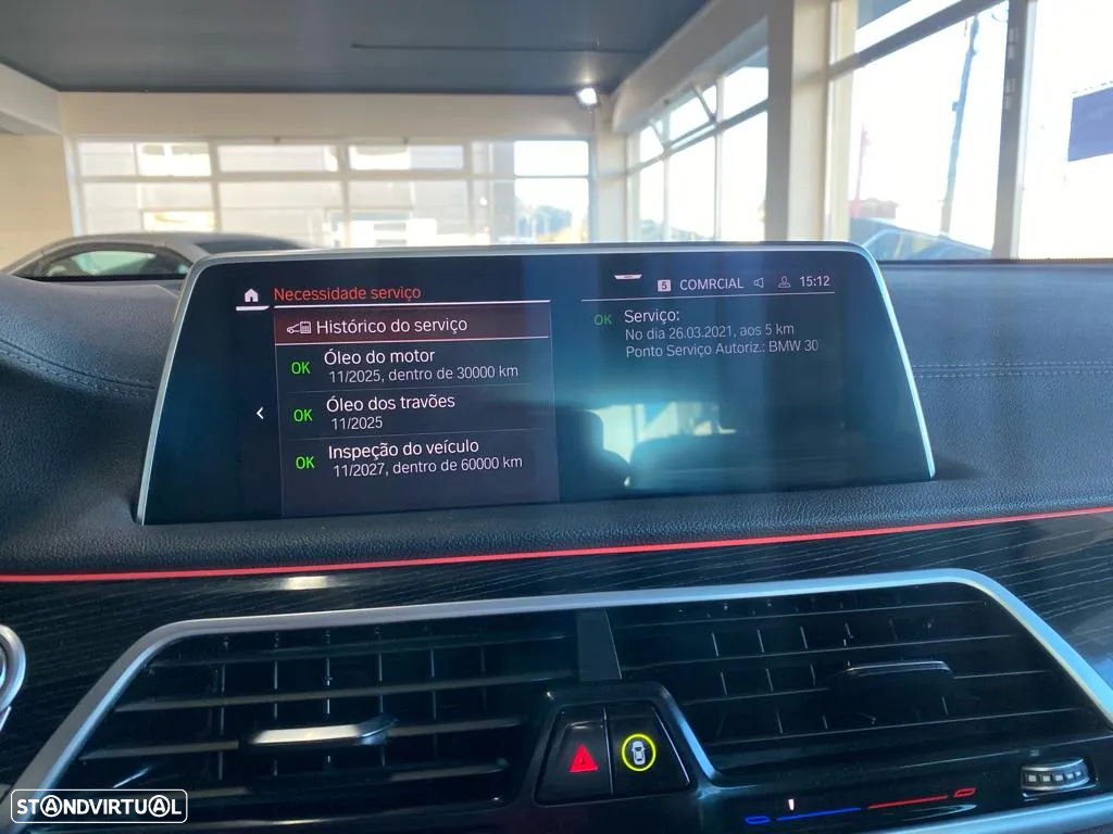 BMW 740 d xDrive Pack M Auto - 38