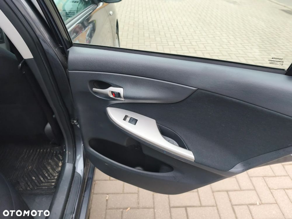 Toyota Corolla 1.6 2010 - 18