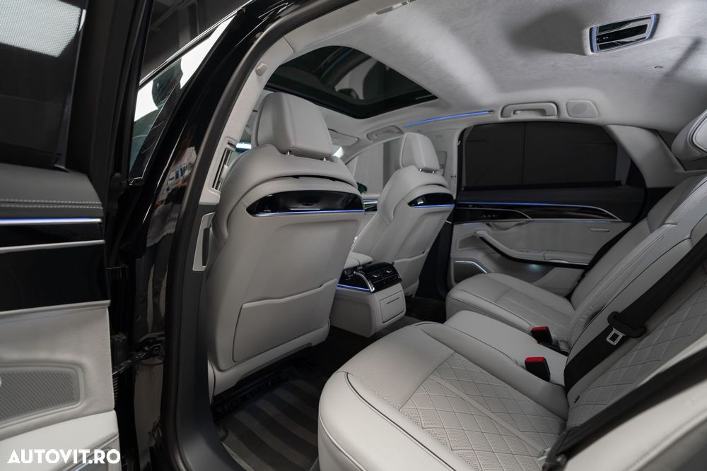 Audi A8 - 35
