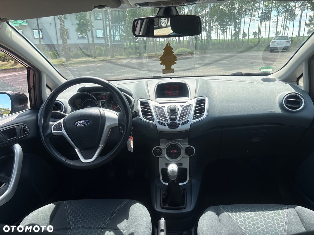 Ford Fiesta 1.25 Titanium - 11