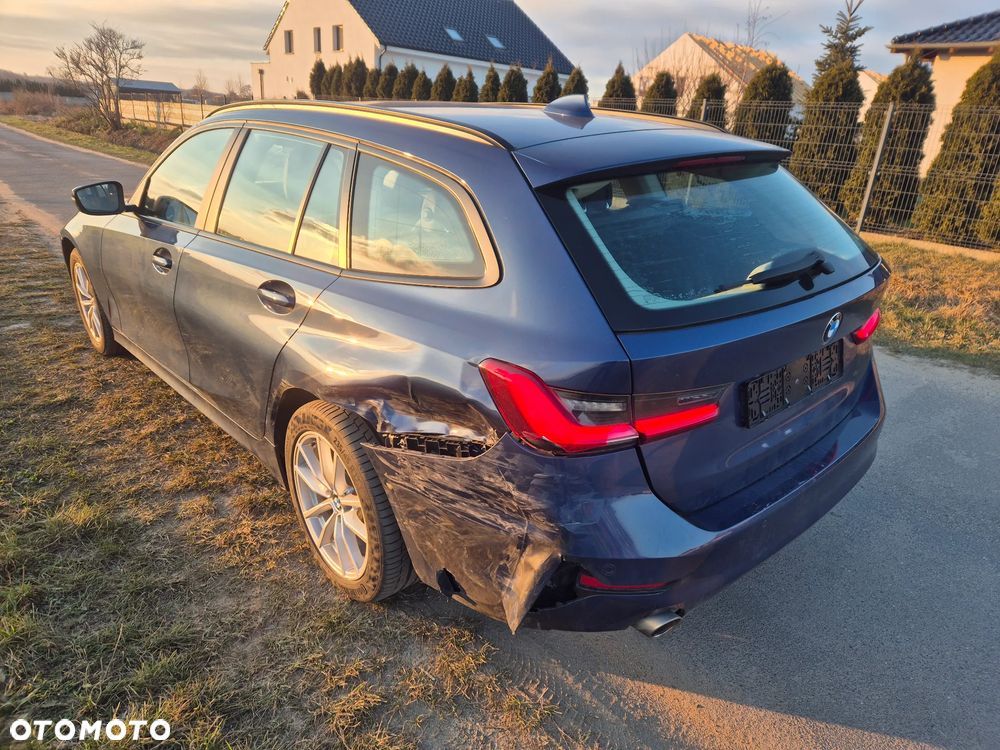 BMW Seria 3 318d Sport Line Shadow - 20