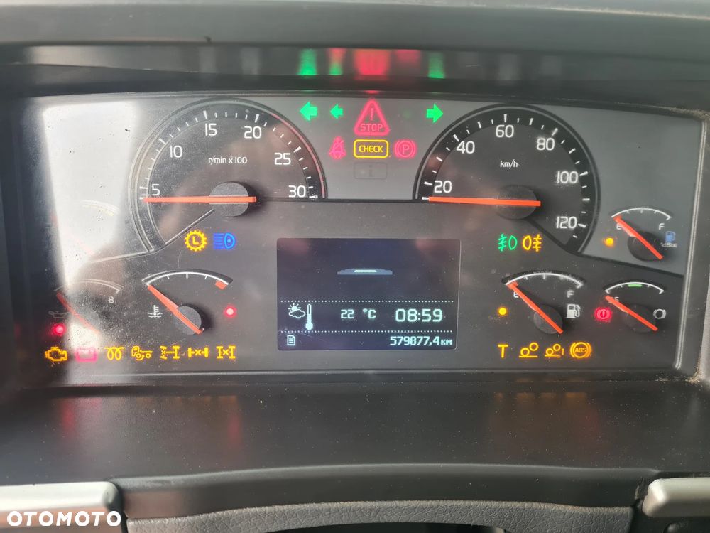 Volvo FM 410 KONTENER IZOTERMICZNY OTWIERANY BOK 18 PALET KABINA SYPIALNA - 9