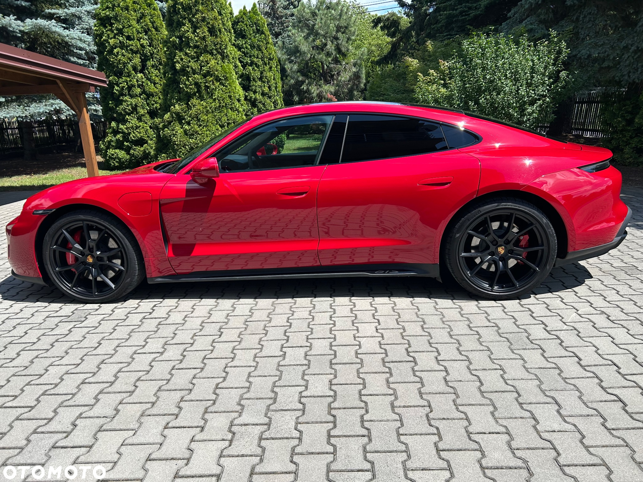 Porsche Taycan GTS - 7
