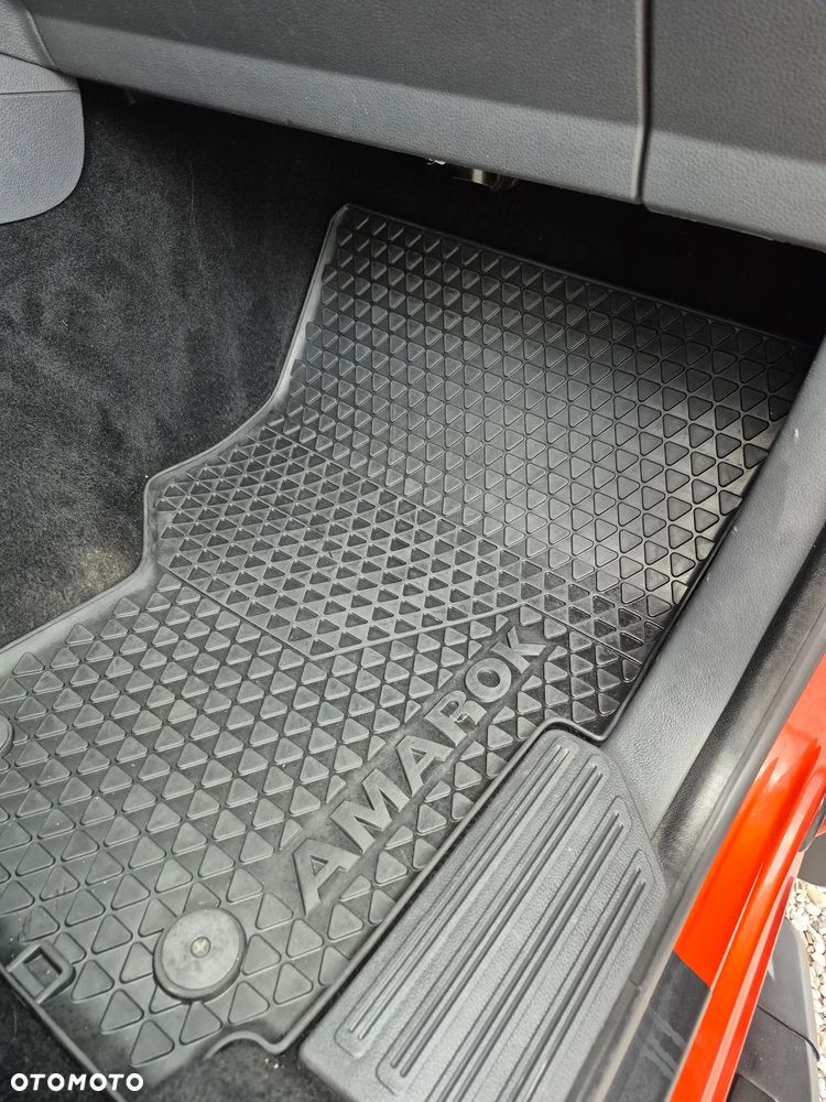 Volkswagen Amarok Double Cab 2.0 BiTDi 4MOTION Trendline - 30