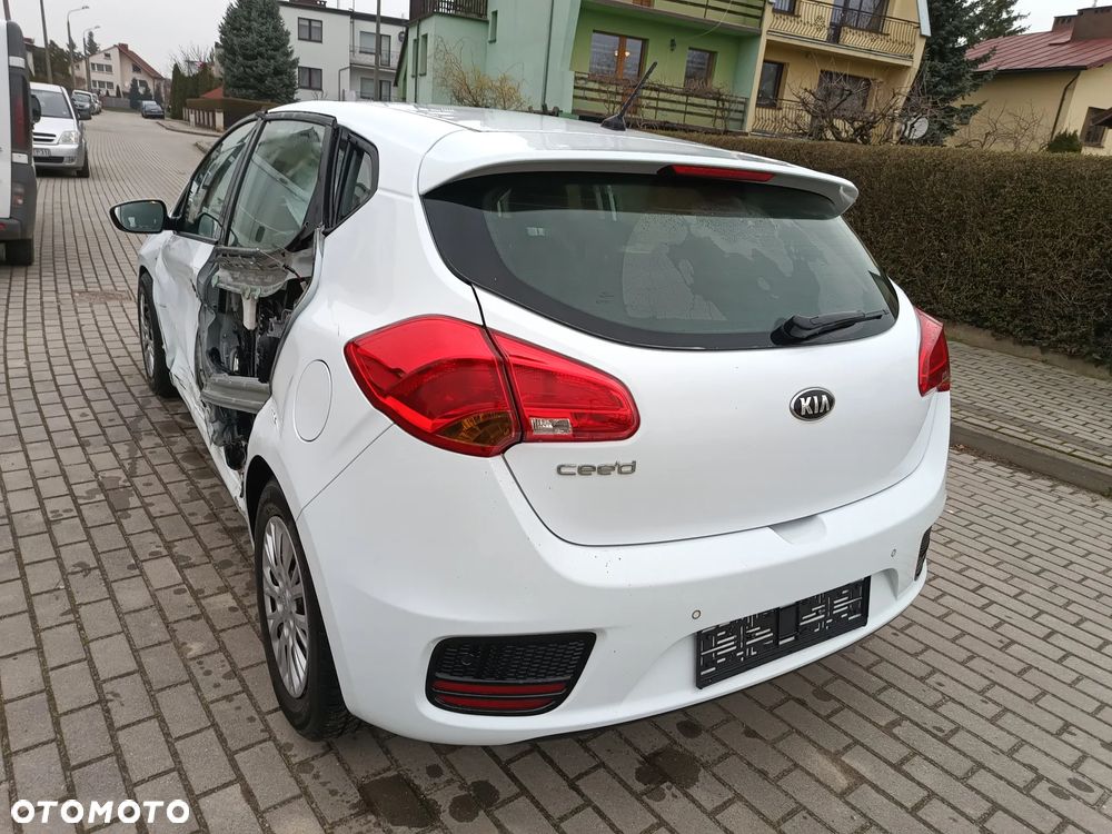 Kia Ceed 1.4 CVVT ISG Dream Team Edition - 7