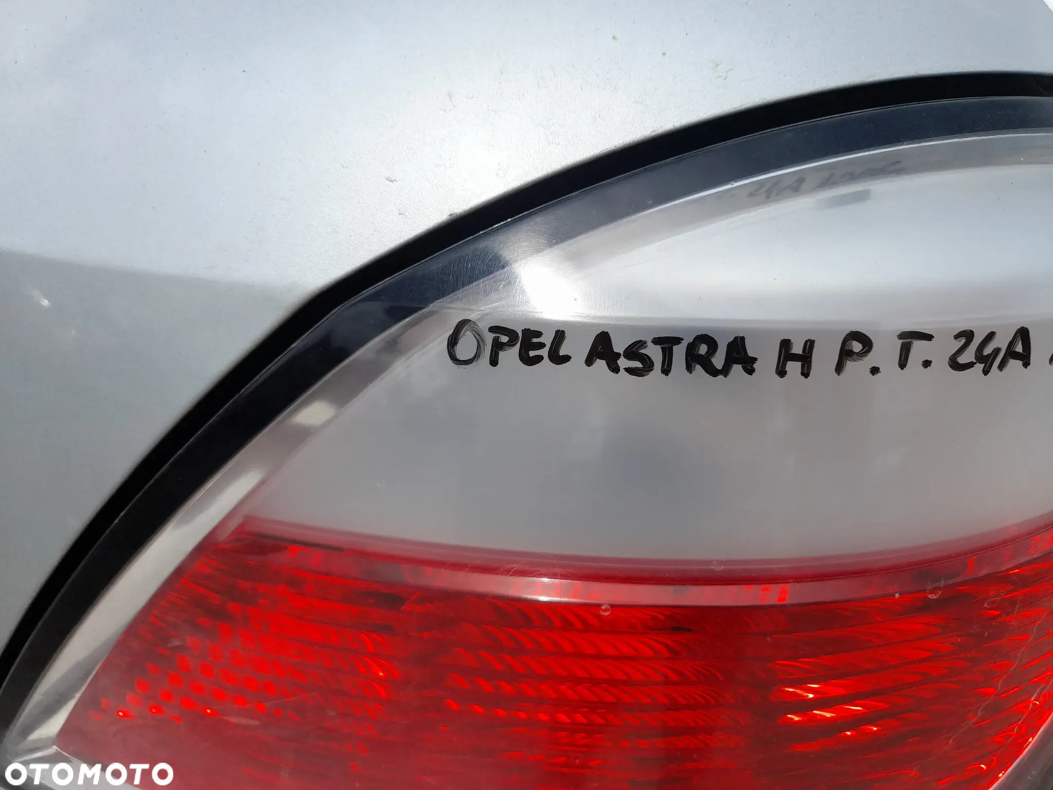 OPEL ASTRA H LAMPA PRAWY TYŁ PRAWA TYLNA HATCHBACK - 7