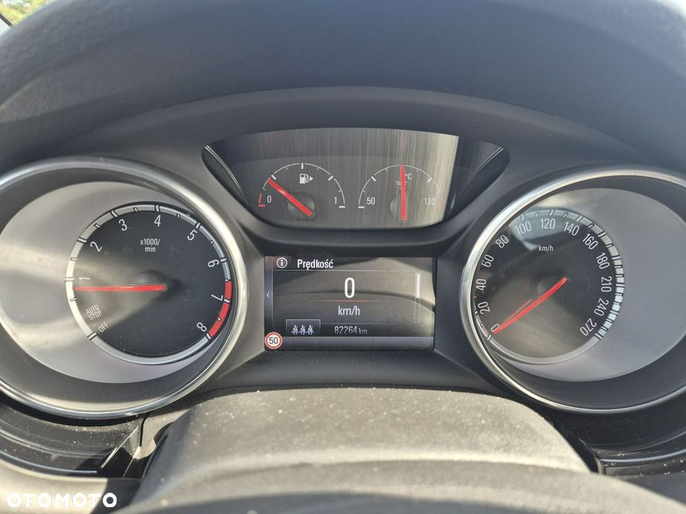 Opel Astra 1.4 T Dynamic S&S - 18