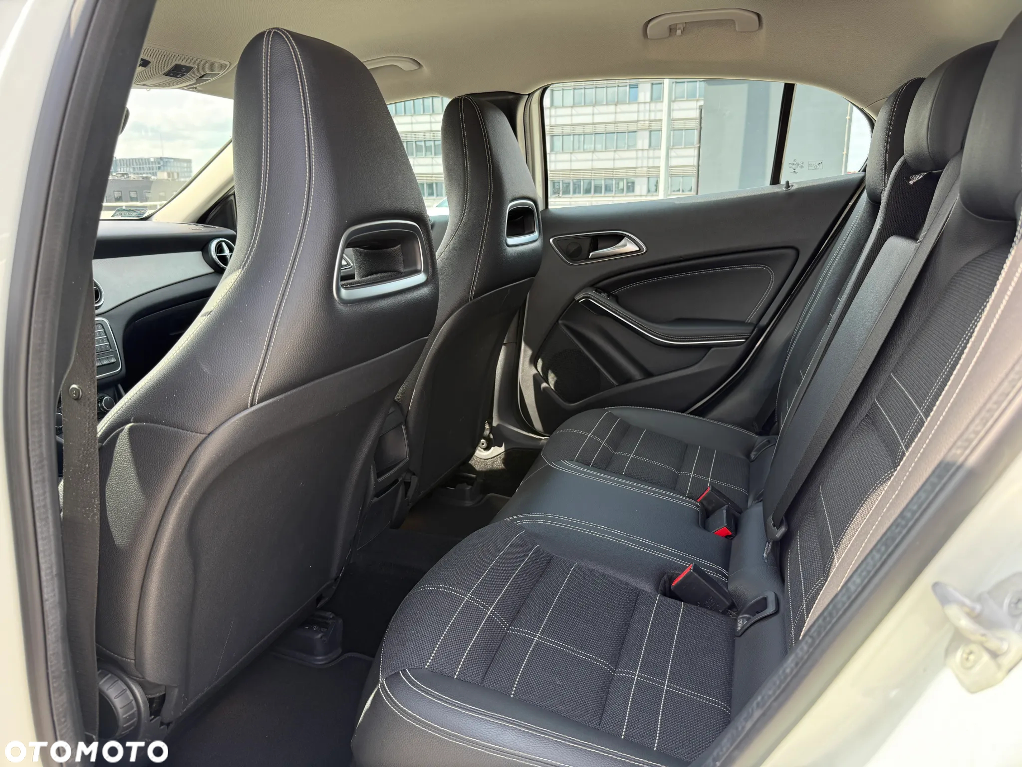 Mercedes-Benz GLA 250 4-Matic - 15