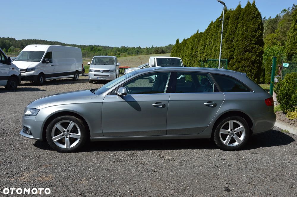 Audi A4 Avant - 16