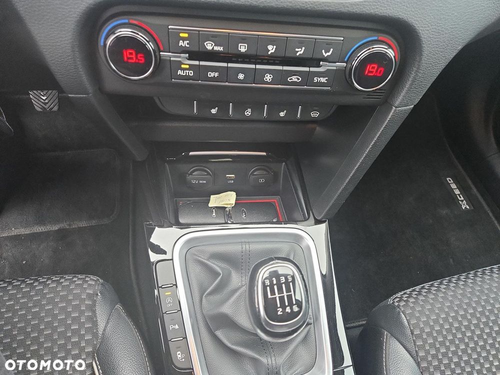 Kia XCeed 1.6 T-GDI L Business Line - 17