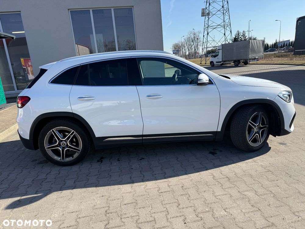 Mercedes-Benz GLA 200 d 8G-DCT AMG Line - 9