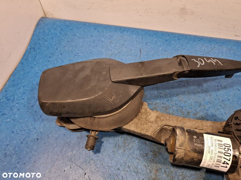 MERCEDES-BENZ 220 E MECHANIZM SILNICZEK WYCIERACZEK PRZÓD 3391098329 - 4
