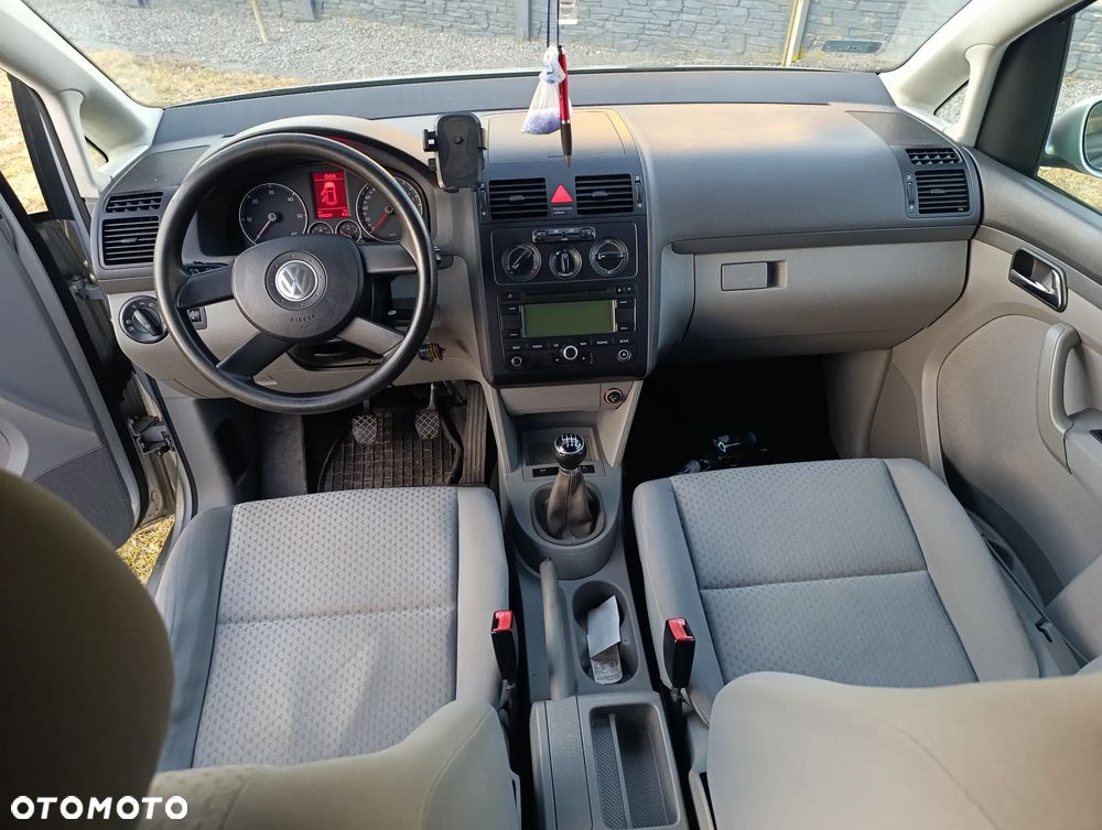 Volkswagen Touran 1.9 TDI Conceptline - 5