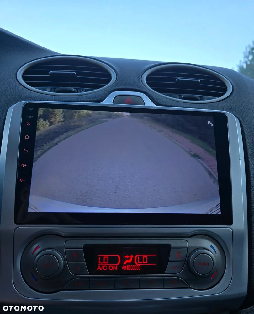 Ford Focus - 16