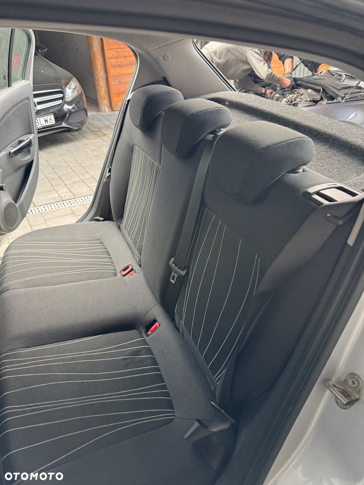 Opel Corsa - 8