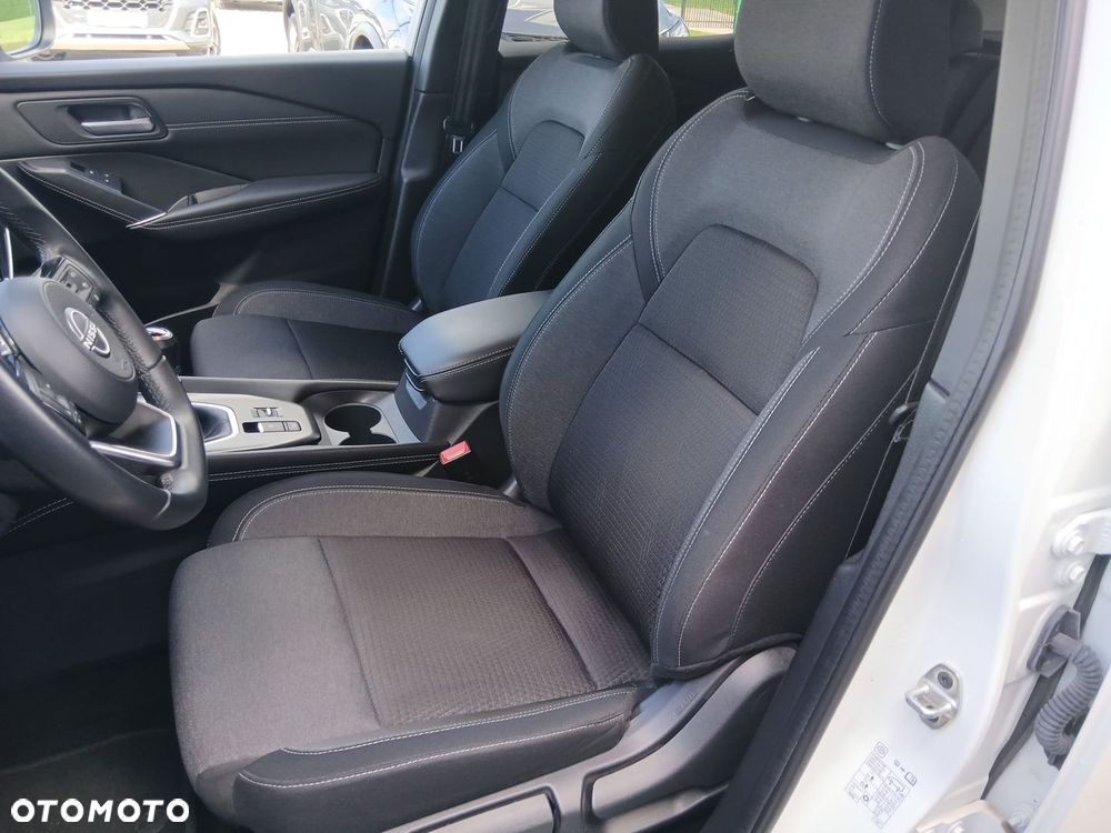 Nissan Qashqai 1.3 DIG-T mHEV N-Connecta - 26