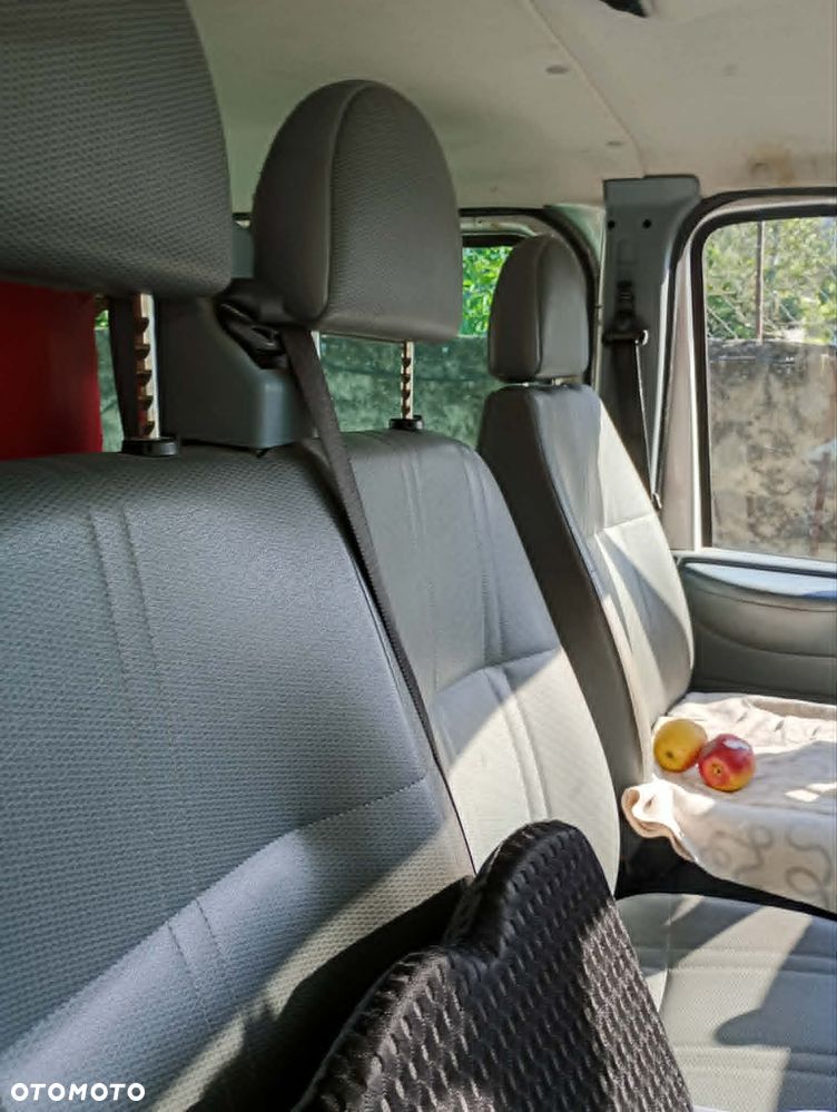 Ford Transit 300L Trend - 13
