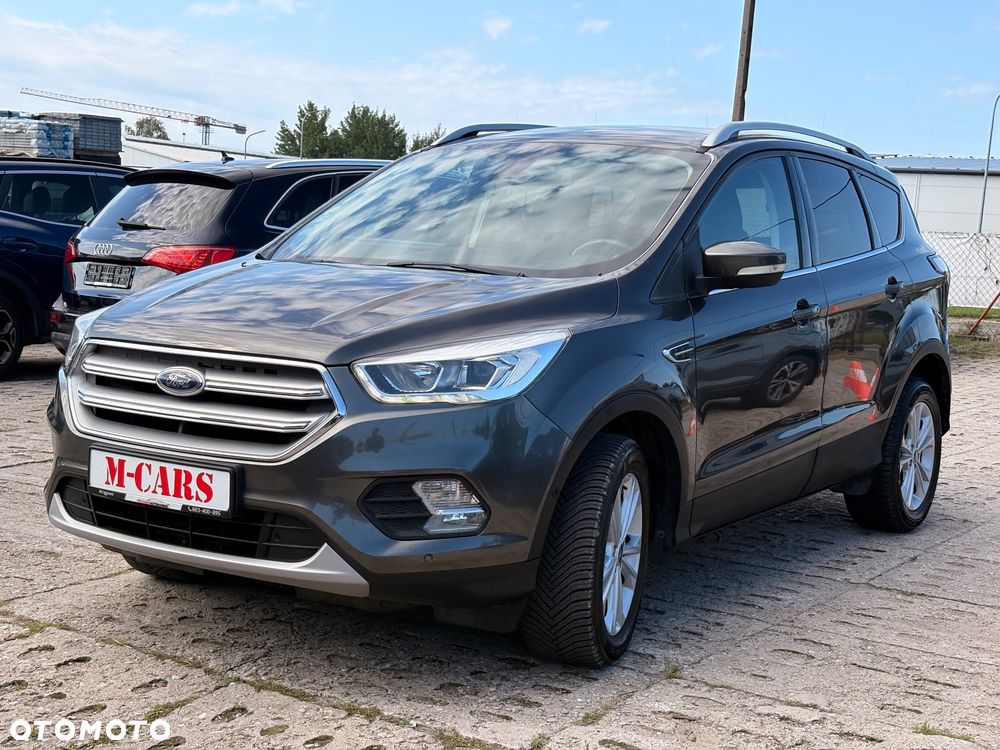 Ford Kuga 2.0 TDCi 2x4 Titanium - 4