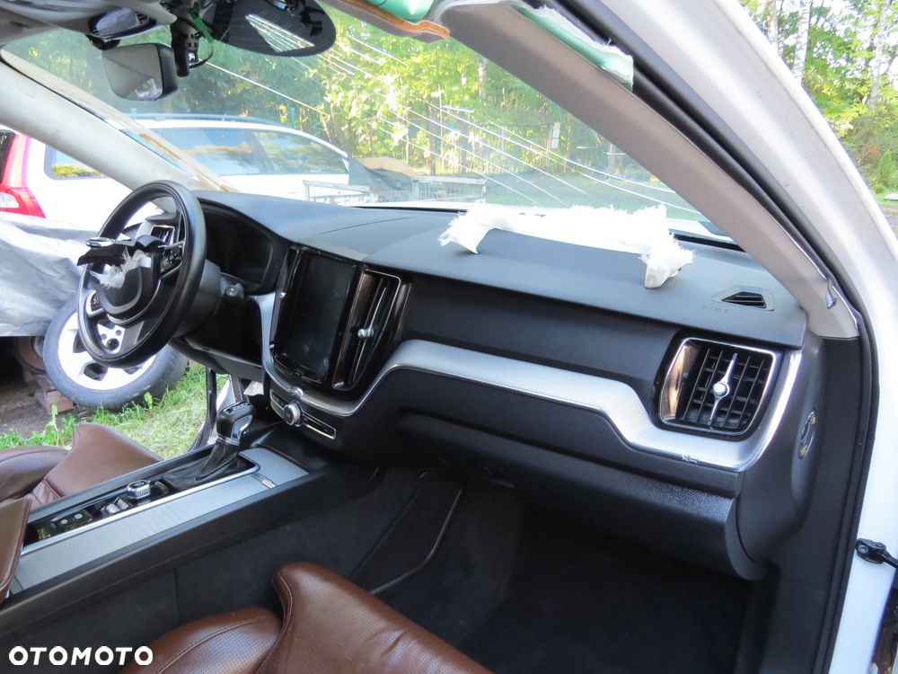 VOLVO XC60 II LAKIER 707-46 2.0 D5 D4204T14 NA CZĘŚCI - 14