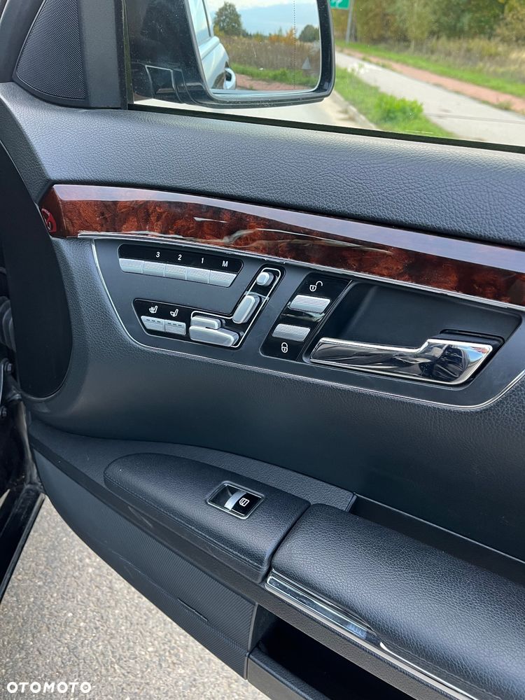 Mercedes-Benz Klasa S 350 (BlueTEC) d 4-Matic 7G-TRONIC - 23