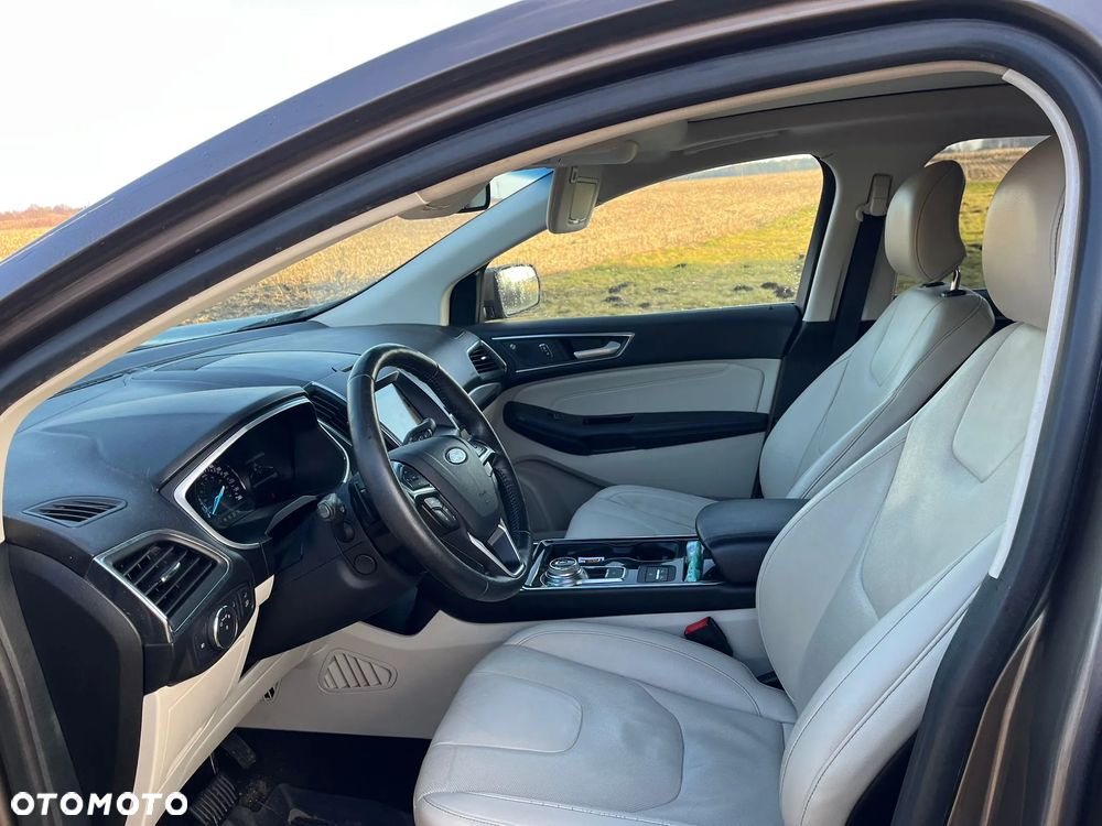 Ford Edge - 8