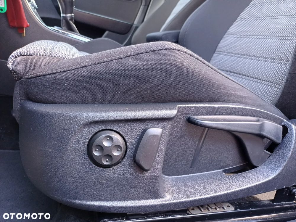 Volkswagen Passat - 10