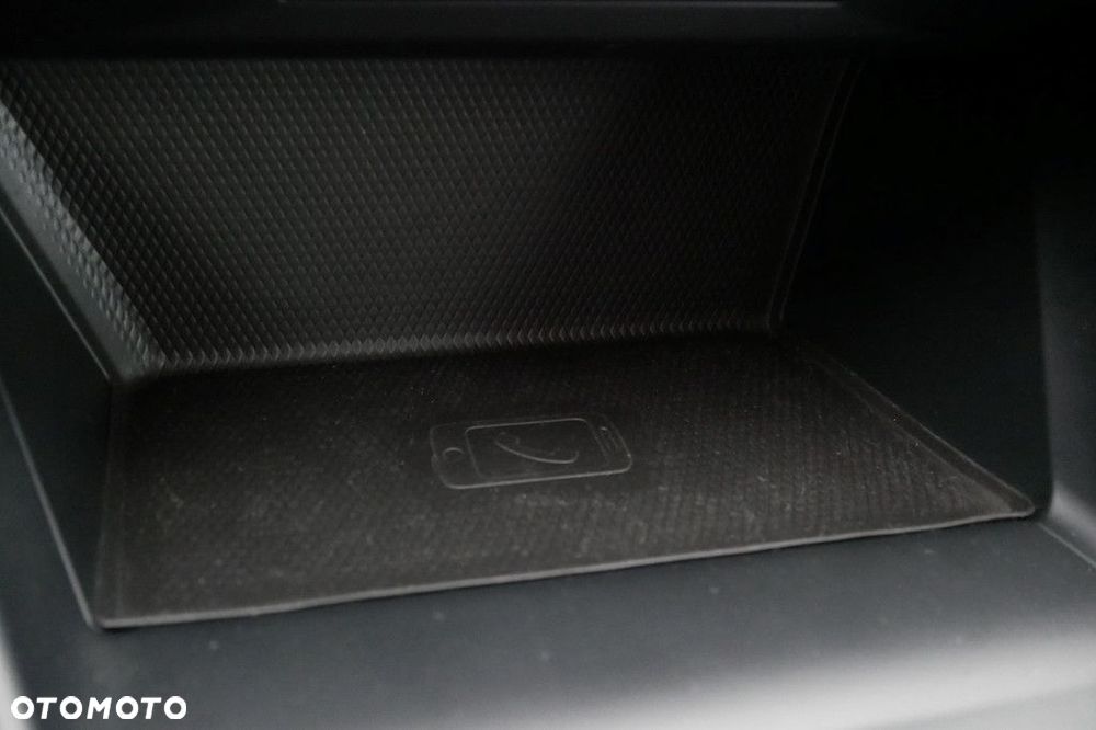 Volkswagen Golf - 19