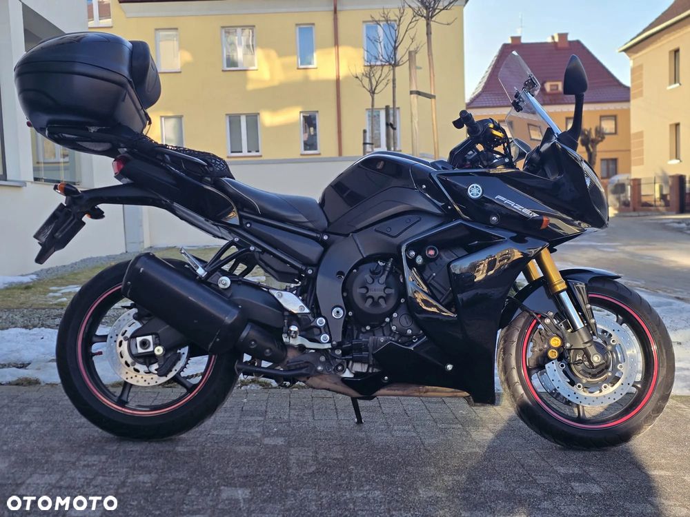 Yamaha FZ8 - 2