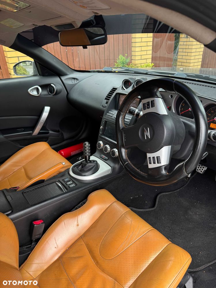 Nissan 350 Z - 6