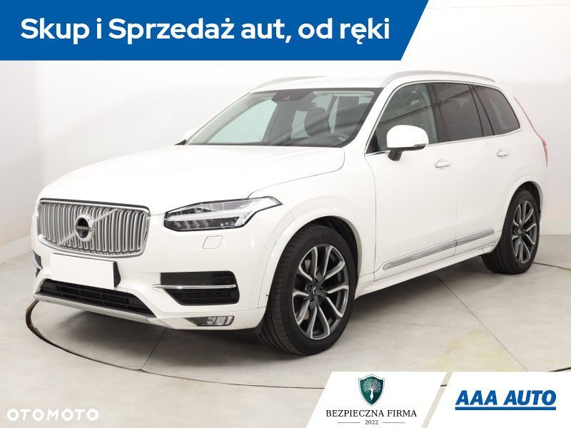 Volvo XC 90 - 3