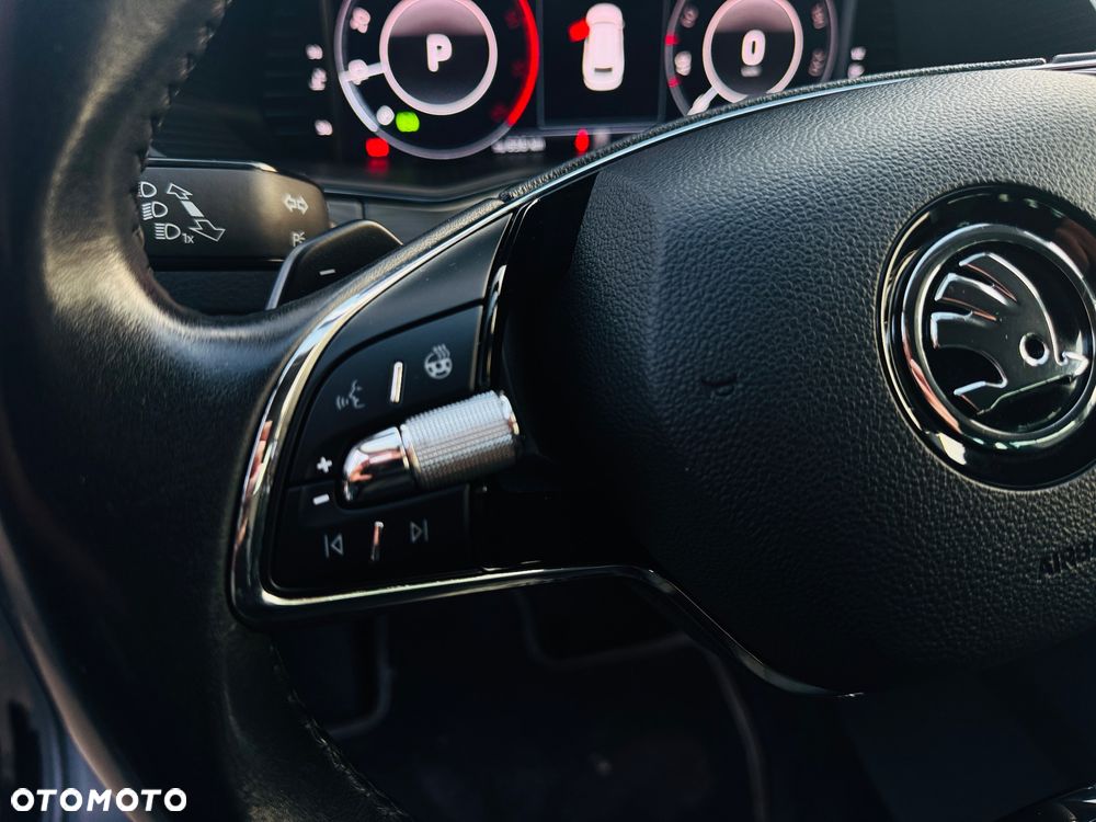 Skoda Superb 2.0 TDI DSG Active - 23