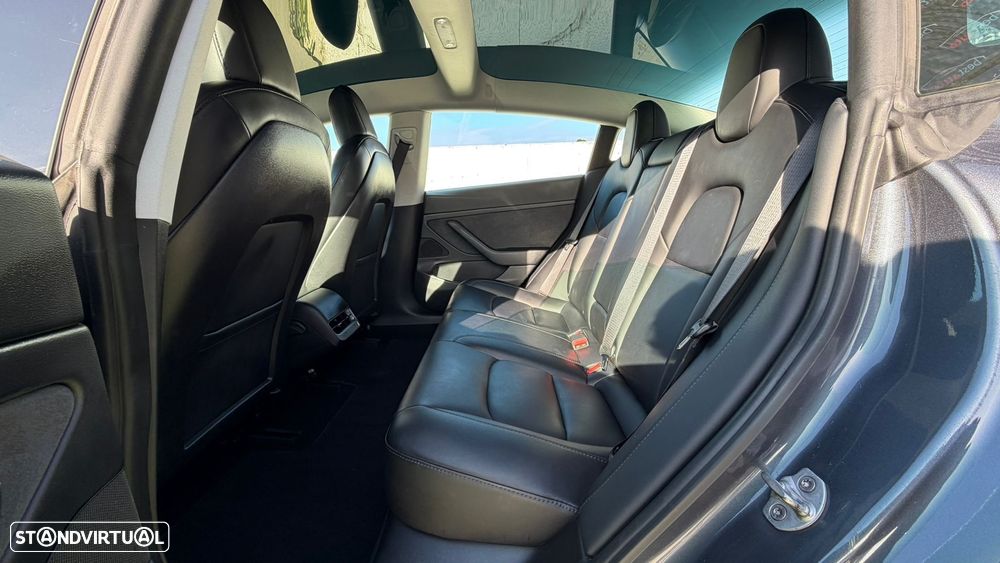 Tesla Model 3 Long-Range Dual Motor AWD - 21