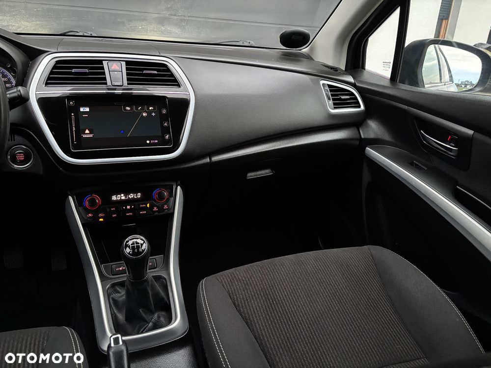 Suzuki SX4 S-Cross - 10