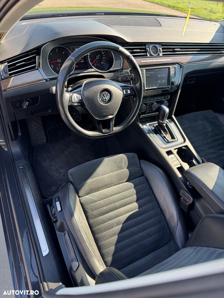 Volkswagen Passat 2.0 TDI DSG (BlueMotion Technology) Trendline - 14