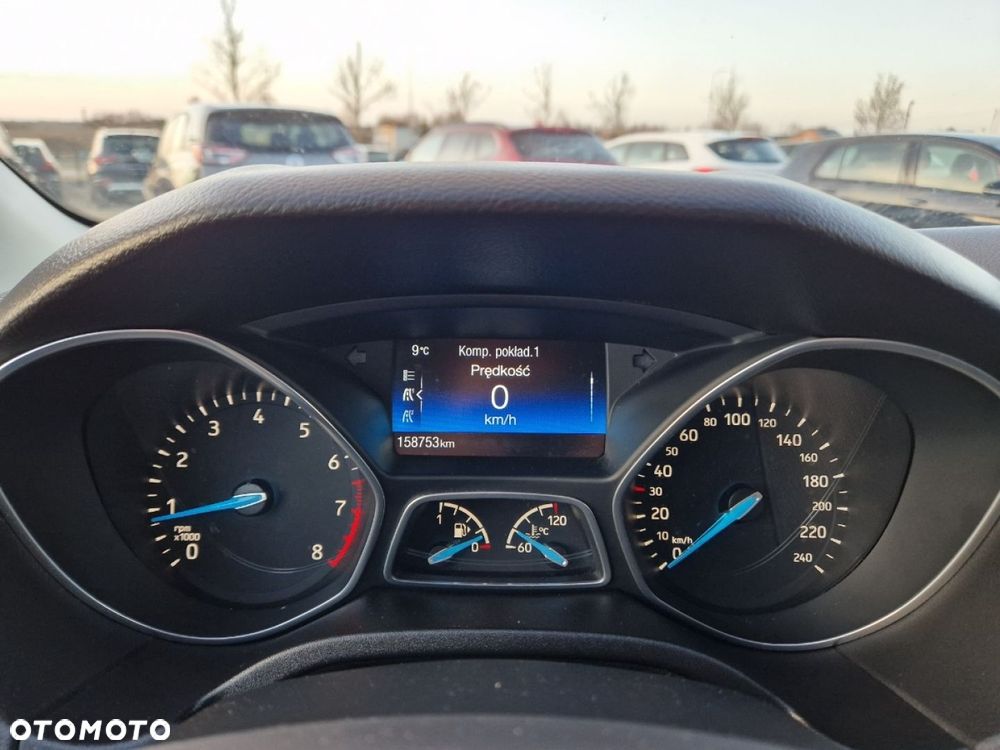 Ford Focus 1.0 EcoBoost Titanium - 12