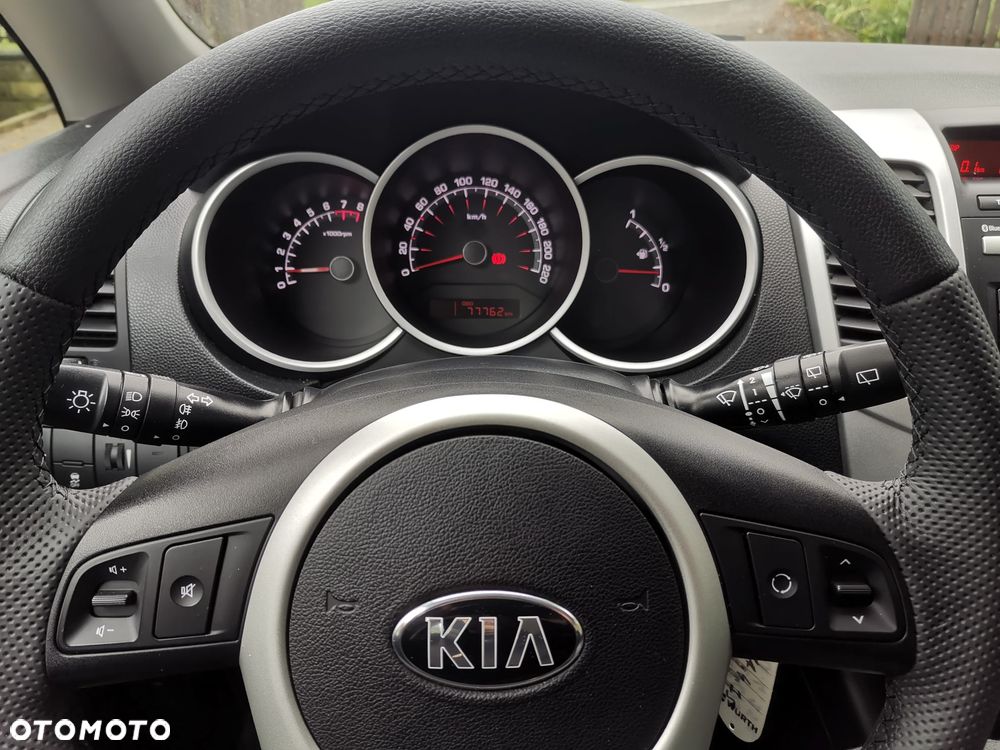 Kia Venga 1.4 CVVT Attract - 14