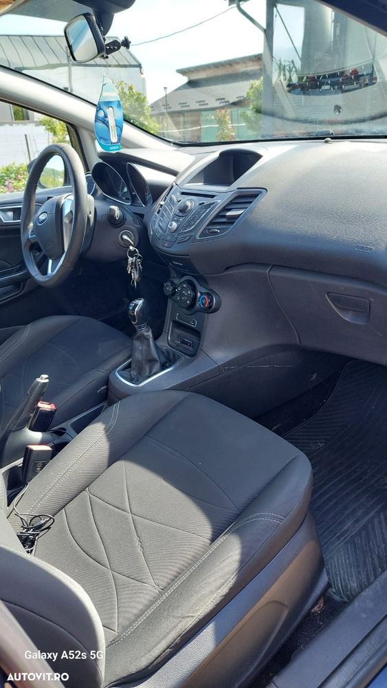 Ford Fiesta - 2