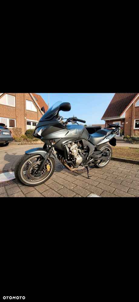Honda CBF - 2