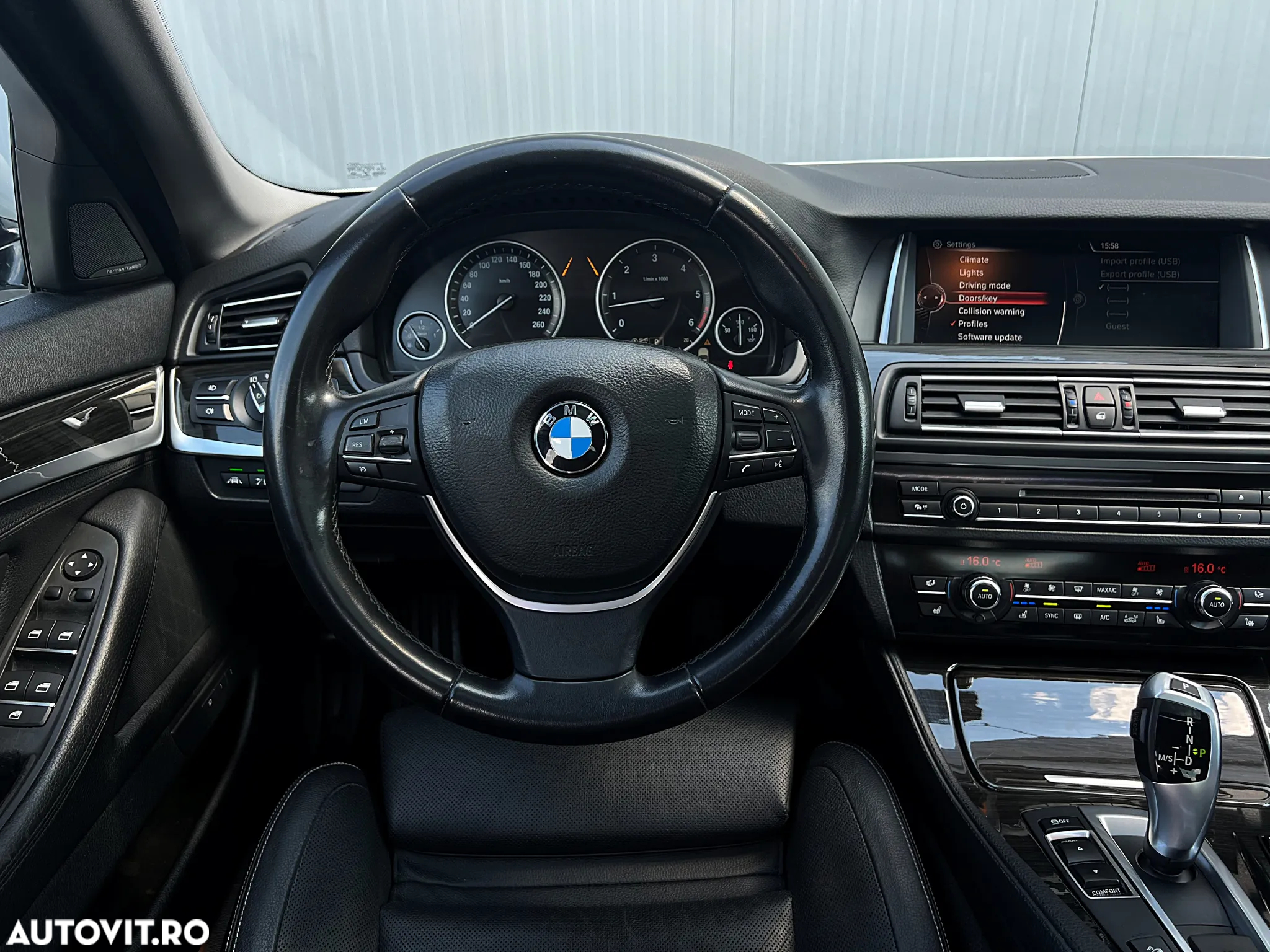 BMW Seria 5 530d xDrive - 39