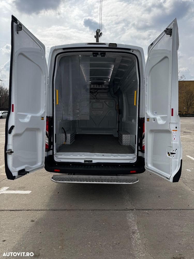Ford Transit 350 2.0 EcoBlue 130 CP L4 AWD Base - 4