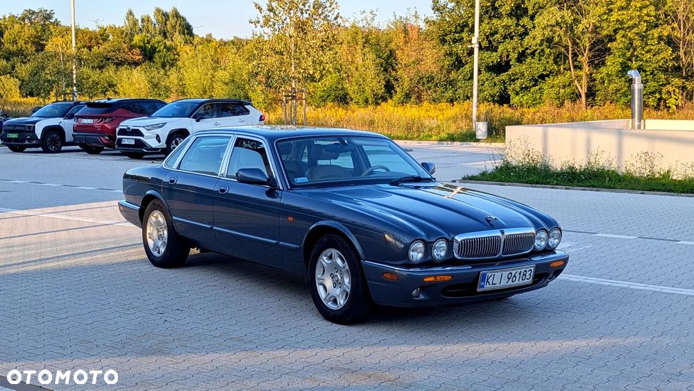 Jaguar XJ 3.2 Executive - 4
