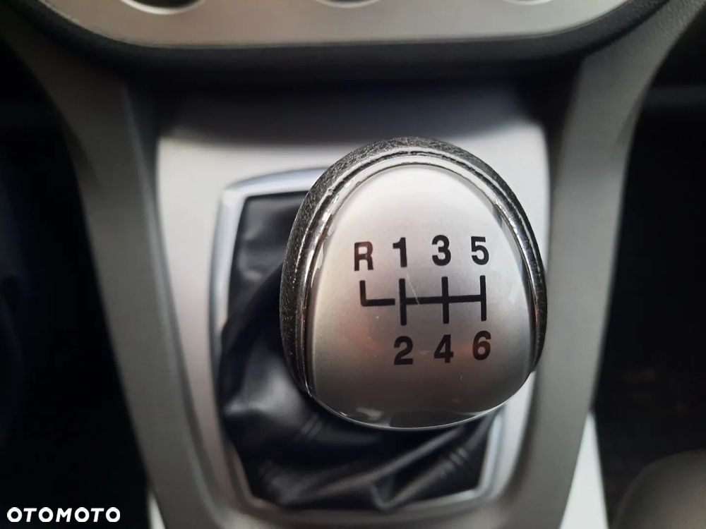 Ford Kuga 2.0 TDCi Individual FWD - 34