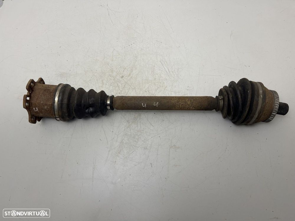 Transmissão Esq Frente Usado AUDI A4 (8E2, B6) 1.9 TDI MOTOR AWX - 1