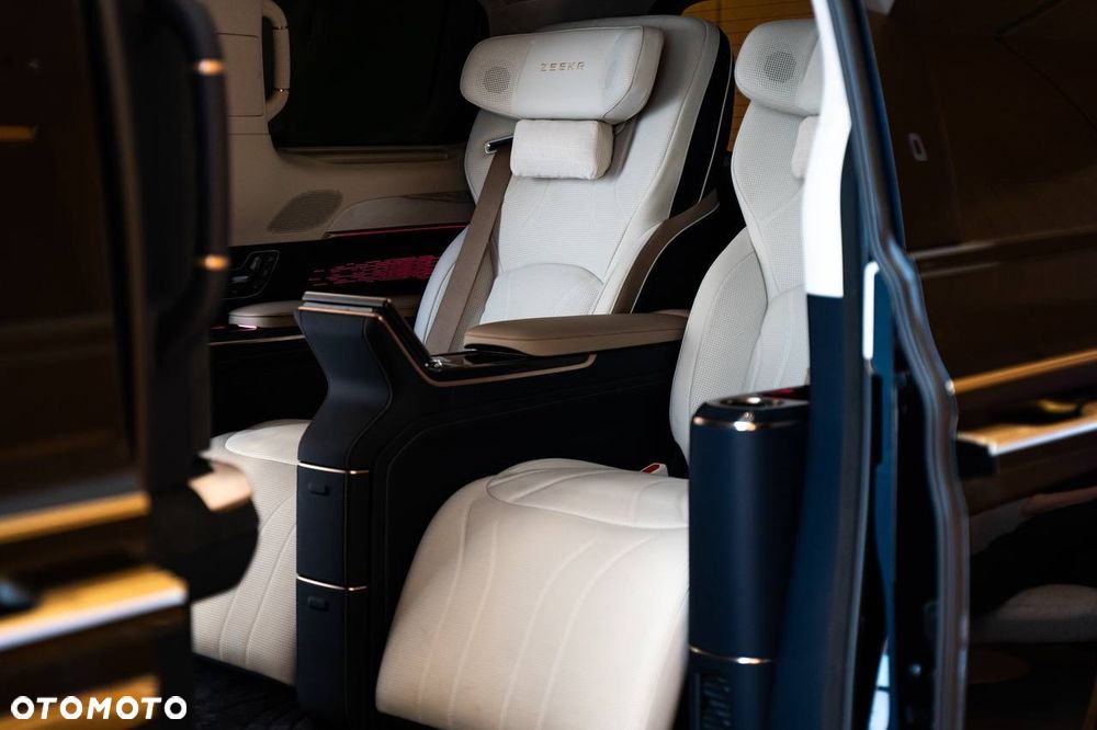ZEEKR 009 - 6