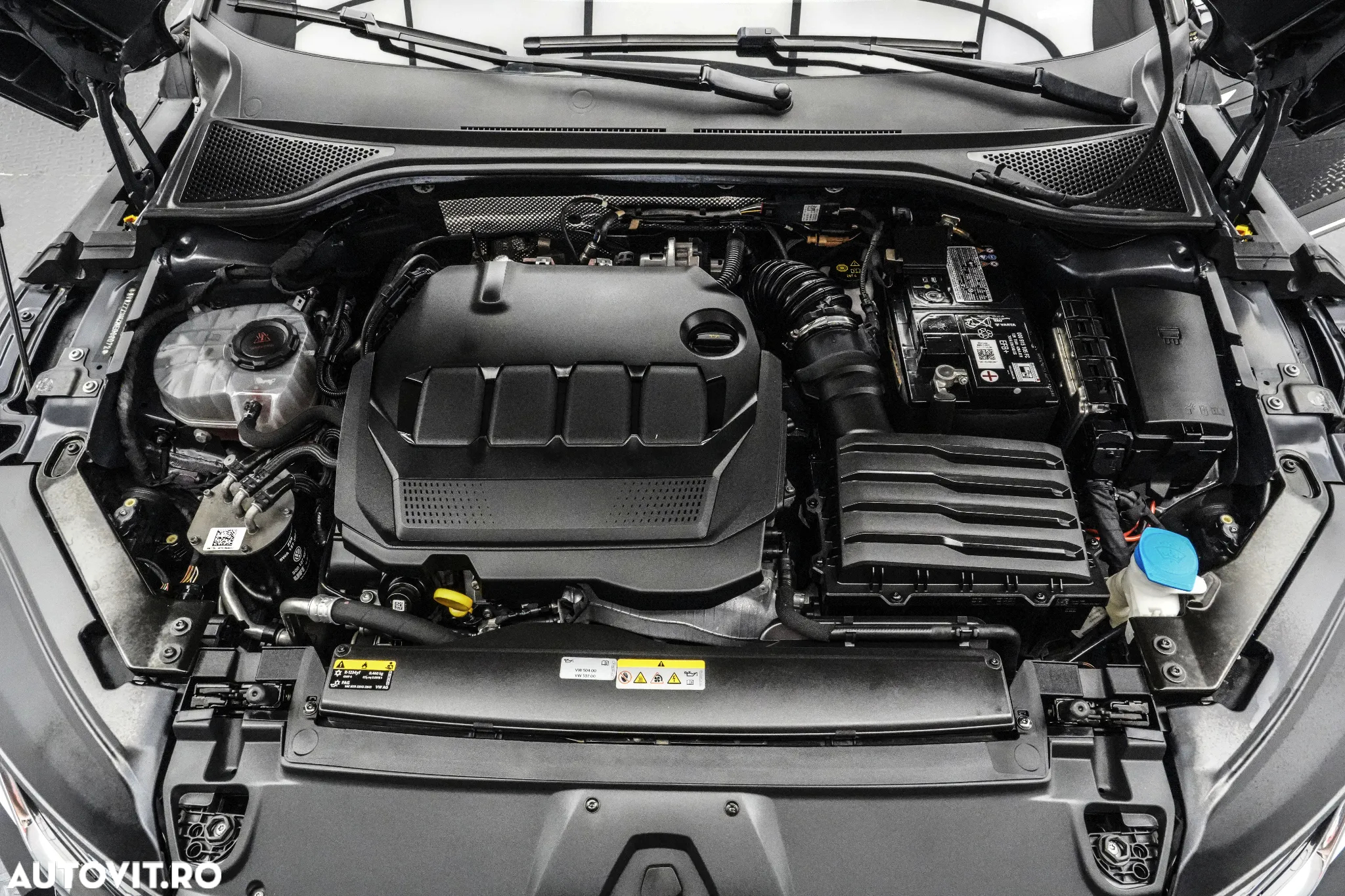 Volkswagen ARTEON 2.0 TDI 4Motion DSG R-Line - 31