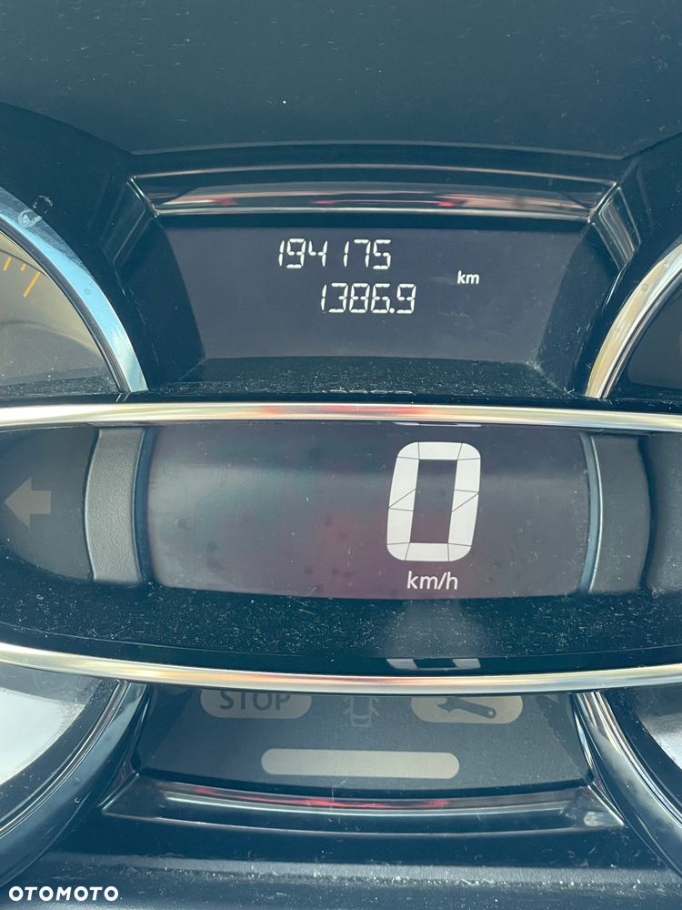 Renault Clio - 18