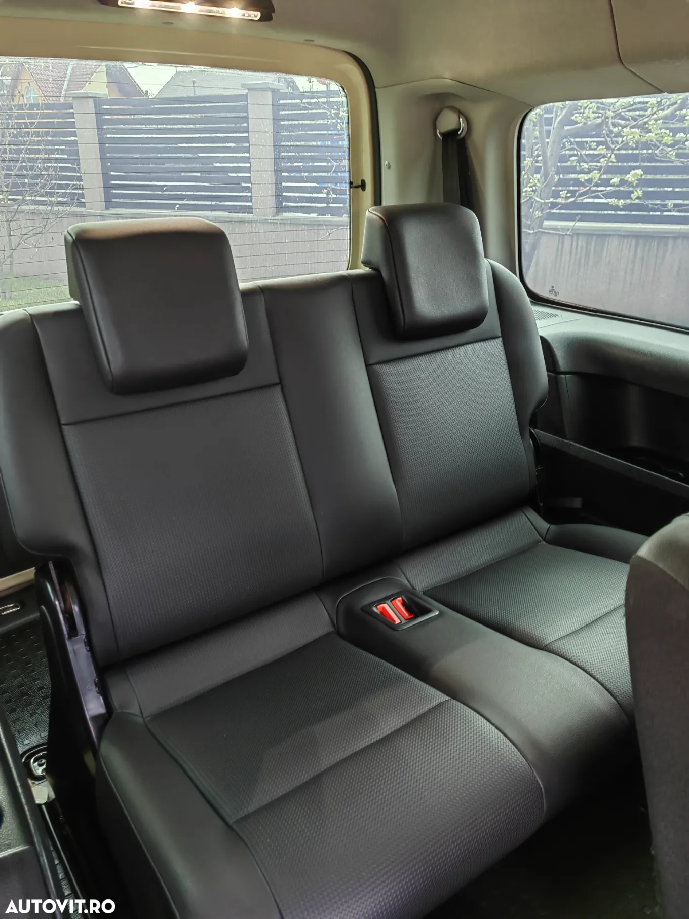 Volkswagen Caddy 2.0 TDI (7-Si.) DSG Maxi Family - 19