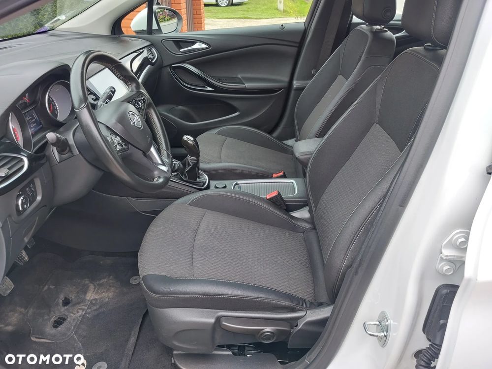 Opel Astra 1.4 Turbo Edition - 35